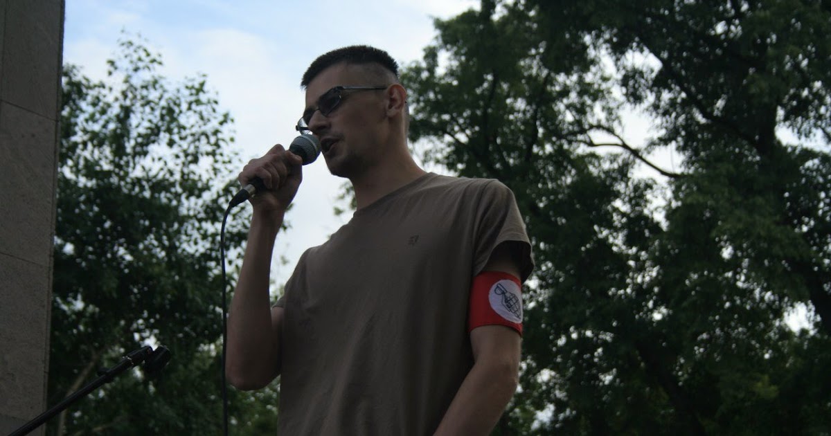 Чернышевского и челюскинцев саратов магазин одежды. Снегопад на трассе. Подросток в суде фото. Ставрополь елка 2022 фото. Напомни 26.