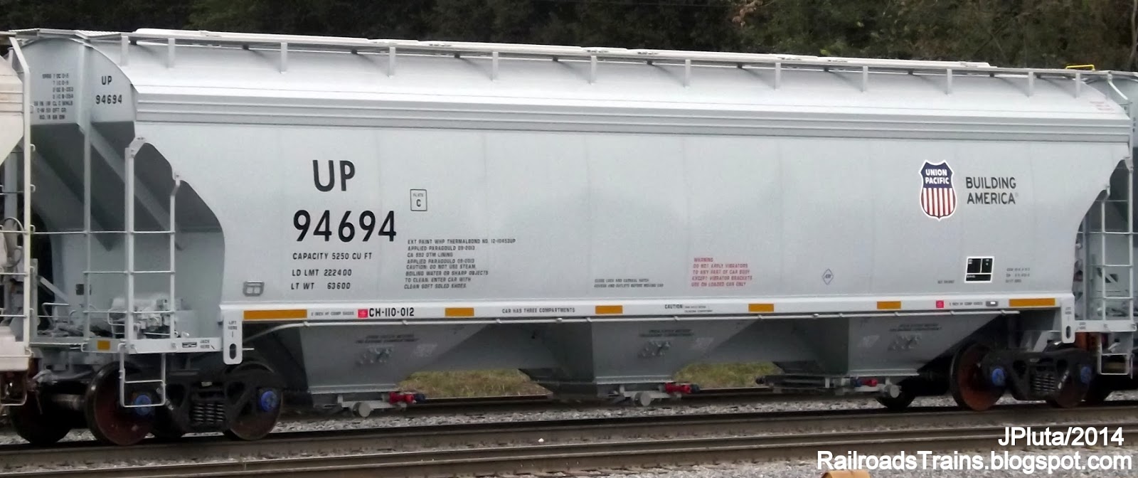 RAILROAD Freight Train Engine EMD GE Boxcar BNSF,CSX,FEC