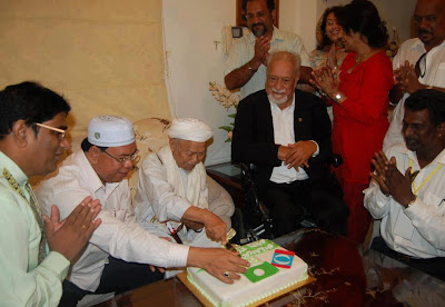 Tuan Guru Nik Aziz + Karpal Singh