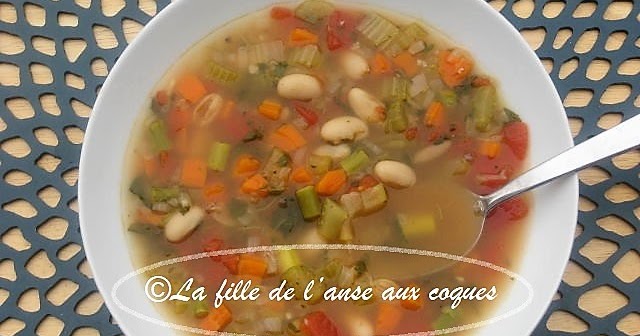 La fille de l'anse aux coques: SOUPE AUX HARICOTS BLANCS La fille de l'anse aux coques: SOUPE AUX HARICOTS BLANCS