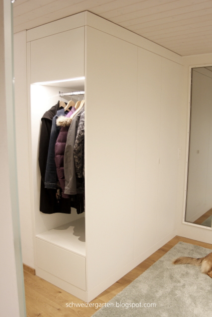 Ein Schweizer Garten: hurra,hurra, die neue Garderobe ist da und wo der