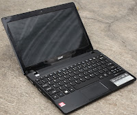 Netbook Bekas Acer V5-121