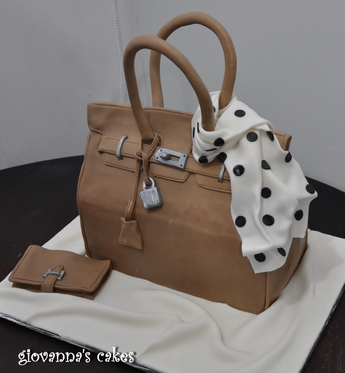 giovanna's cakes: Hermes bag cake