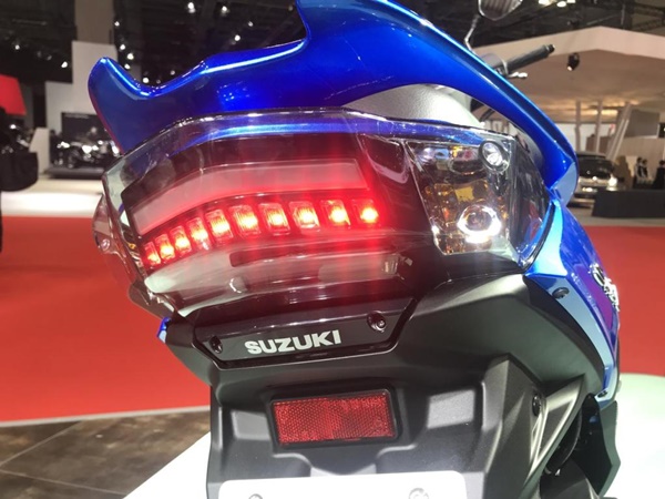 Suzuki SWISH 125. Skutik 125cc dengan Lampu LED