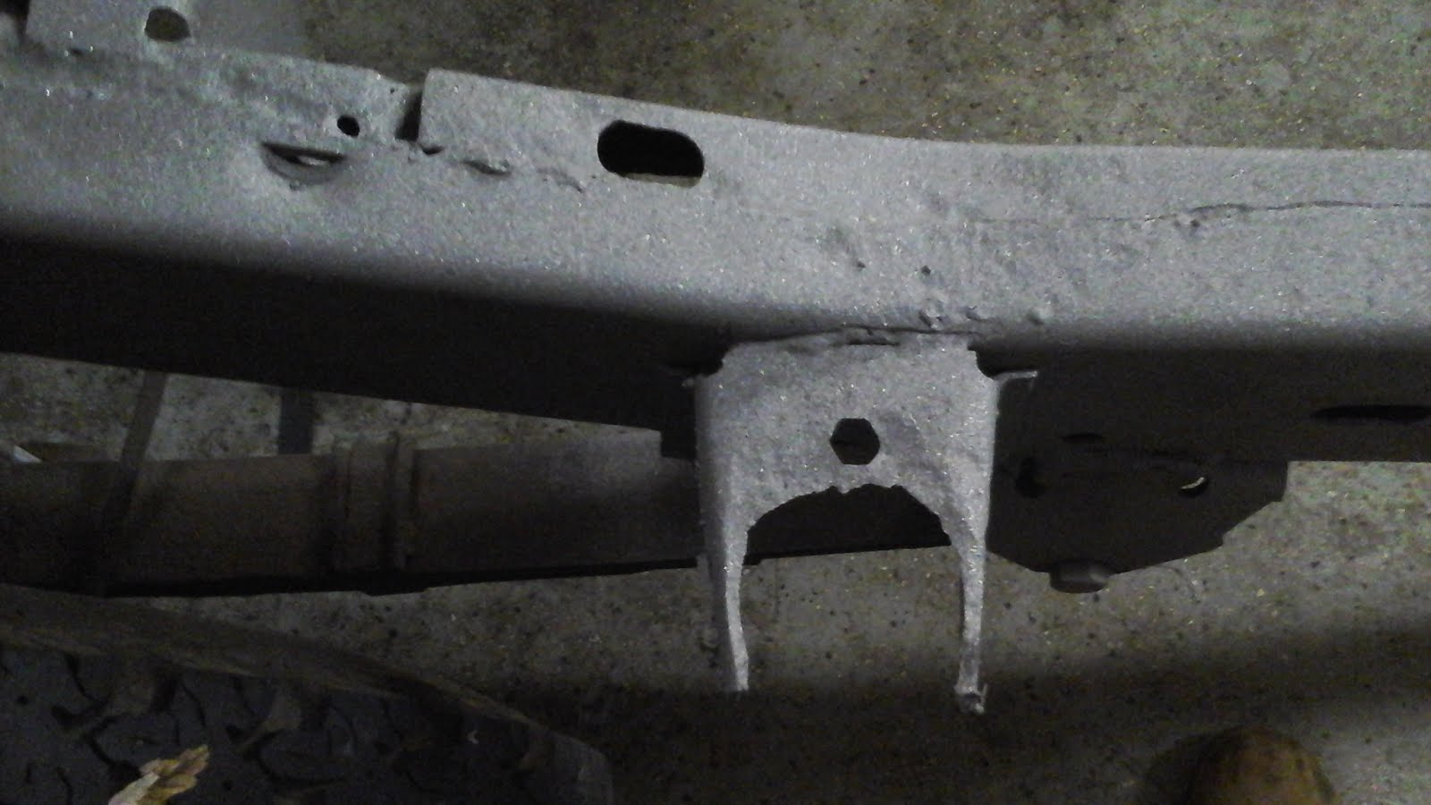 1979 CJ7 Restoration : Frame: Body Mount Repair