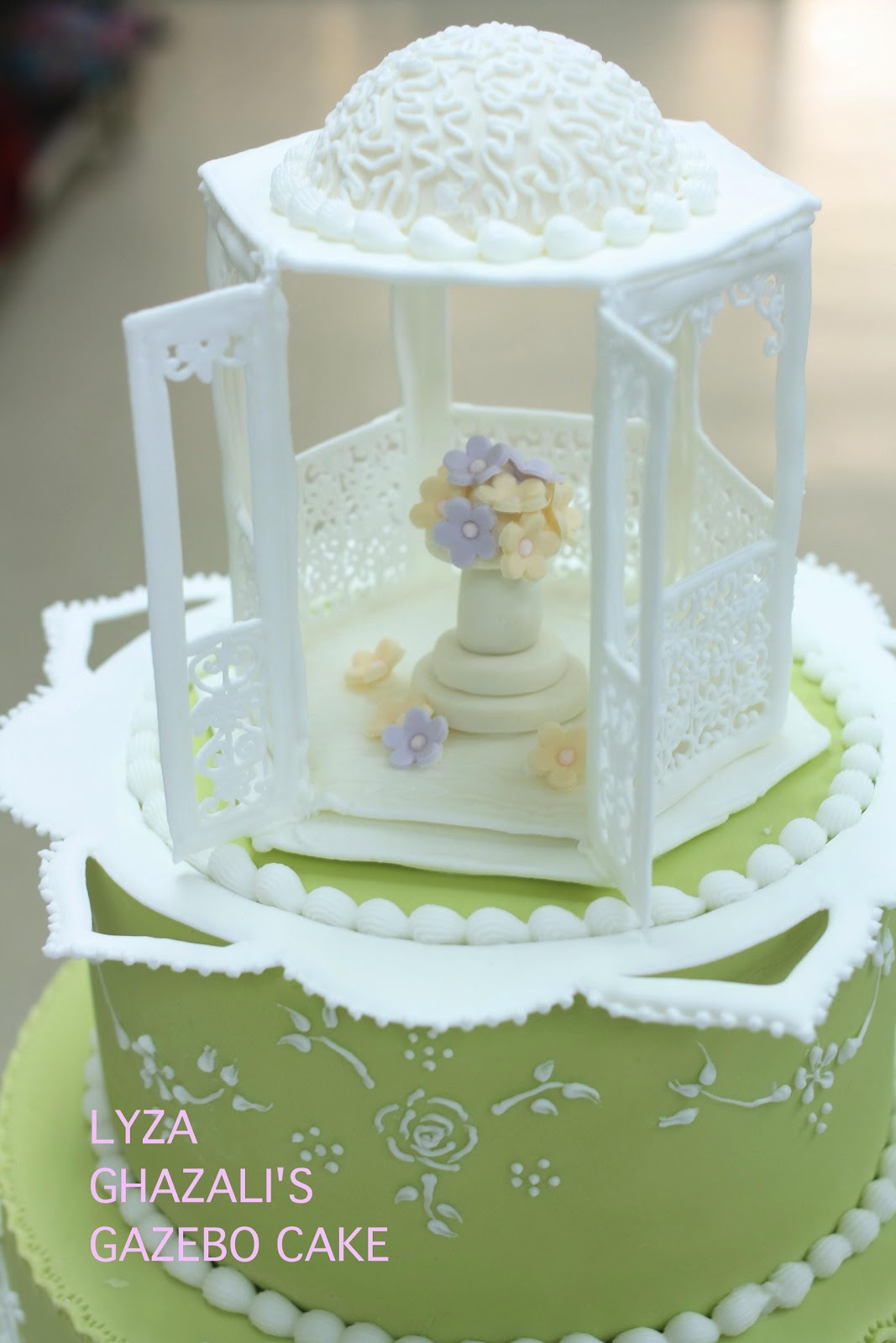 THE DESSERT TABLE ROYAL ICING THE DESSERT TABLE