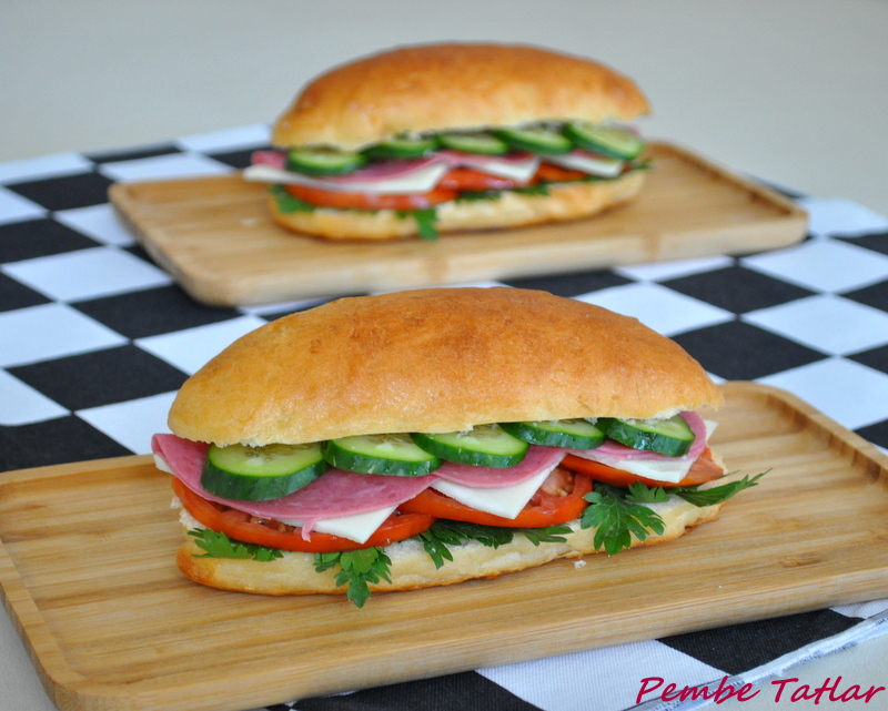 Pembe Tatlar Ev Yapımı Sandviç