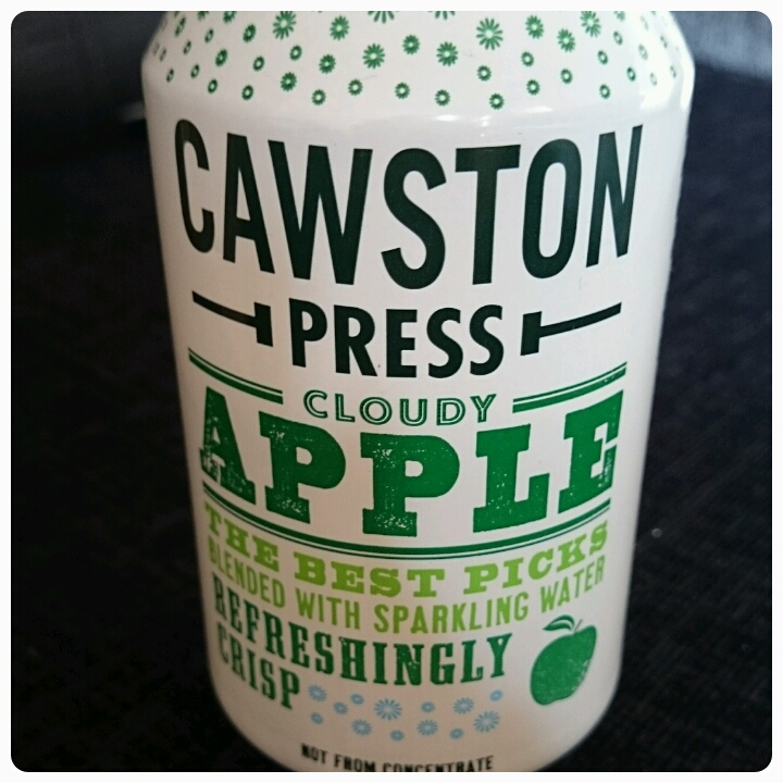 cawston cloudy apple drink