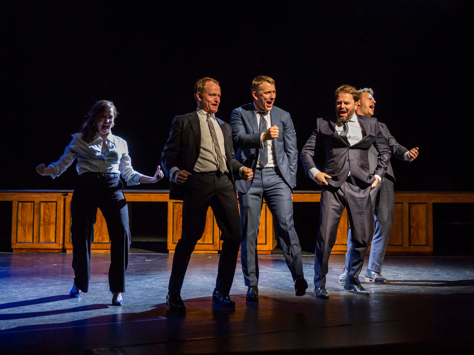 Kunstlinie Almere Flevoland 'Advocaat van de duivel’, modern sprookje met een duivelse twist Kunstlinie Almere Flevoland 'Advocaat van de duivel’, modern sprookje met een duivelse twist