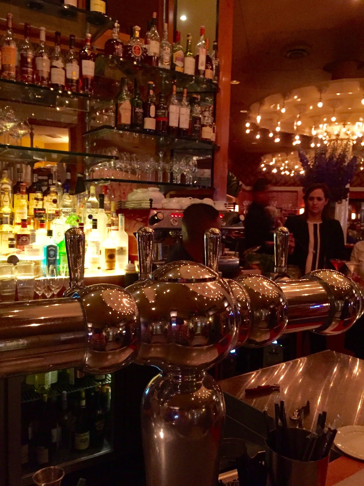 The Dizzy Traveler with Arthur Wooten The NYC Appetizer Crawl