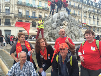 La Roquetia dins la manif