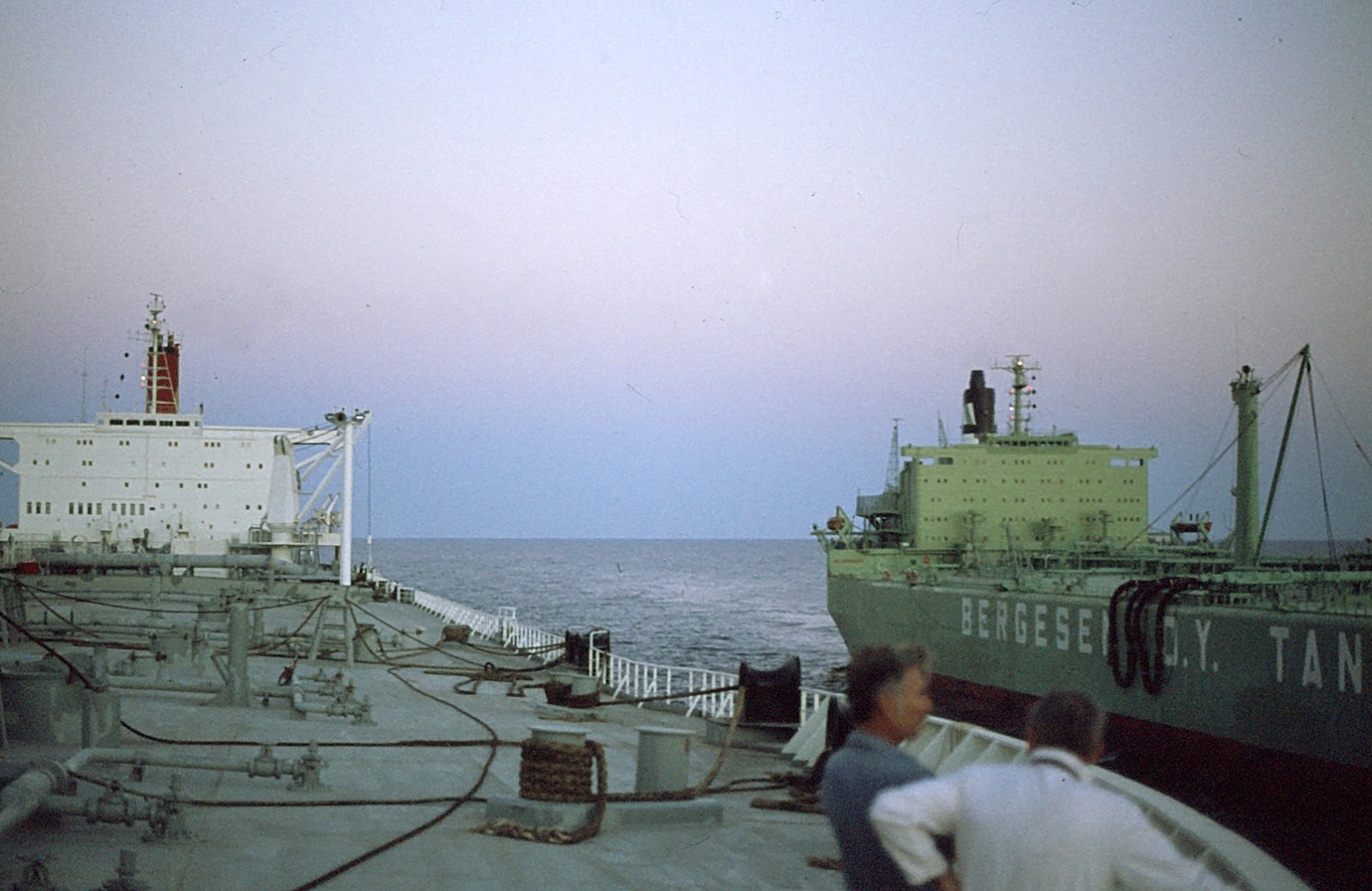 'ZIEN EN WETEN': LEPTON S.S. SHELL TANKERS B.V. (DEEL 1/3a)