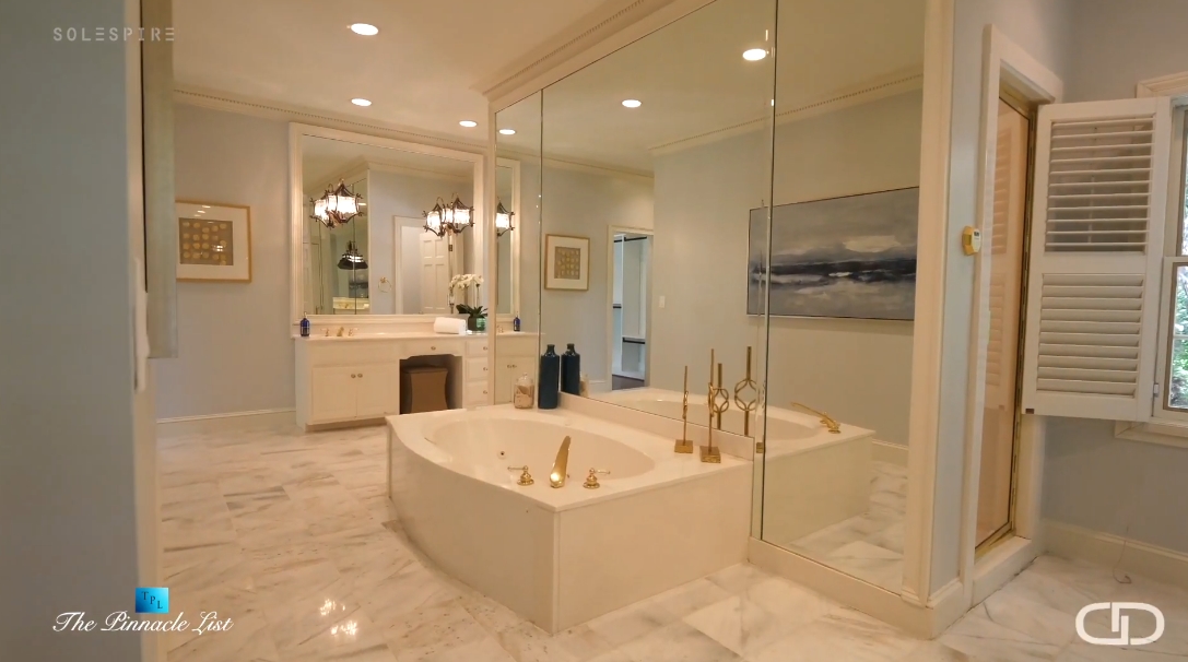 37 Interior Design Photos vs. 6000 Winterthur Ridge, Atlanta Luxury Home Tour