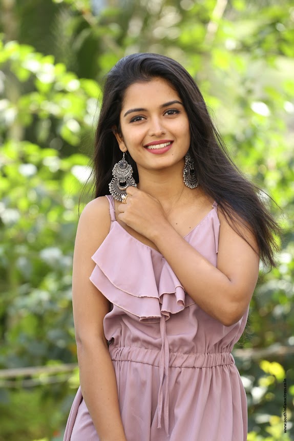 Priyanka Jain at Chalte Chalte Teaser Launch