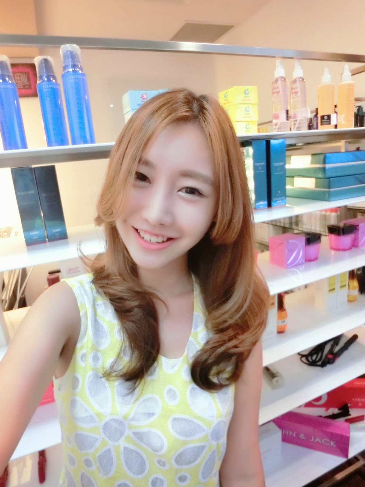 Sheena Phua Best Korean Hair Salon in Singapore Korean Perm by Korean hair stylist Edward Kim
