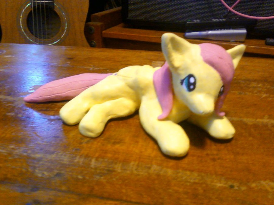 laying_fluttershy_sculpture_by_leeliothestica-d3jqtsz.jpg