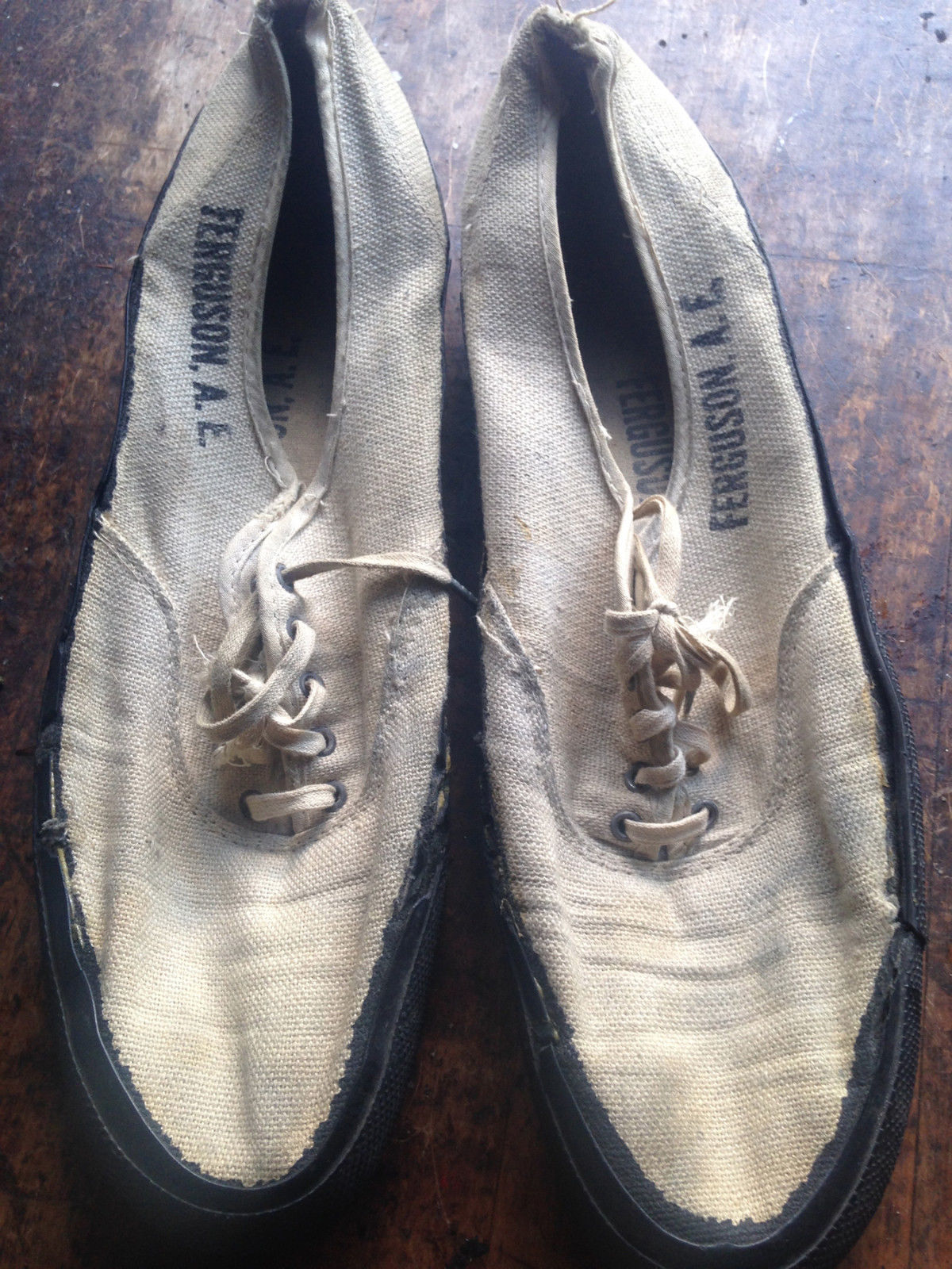 Nostalgia on Wheels: WWII USN Deck Shoes / Sneakers