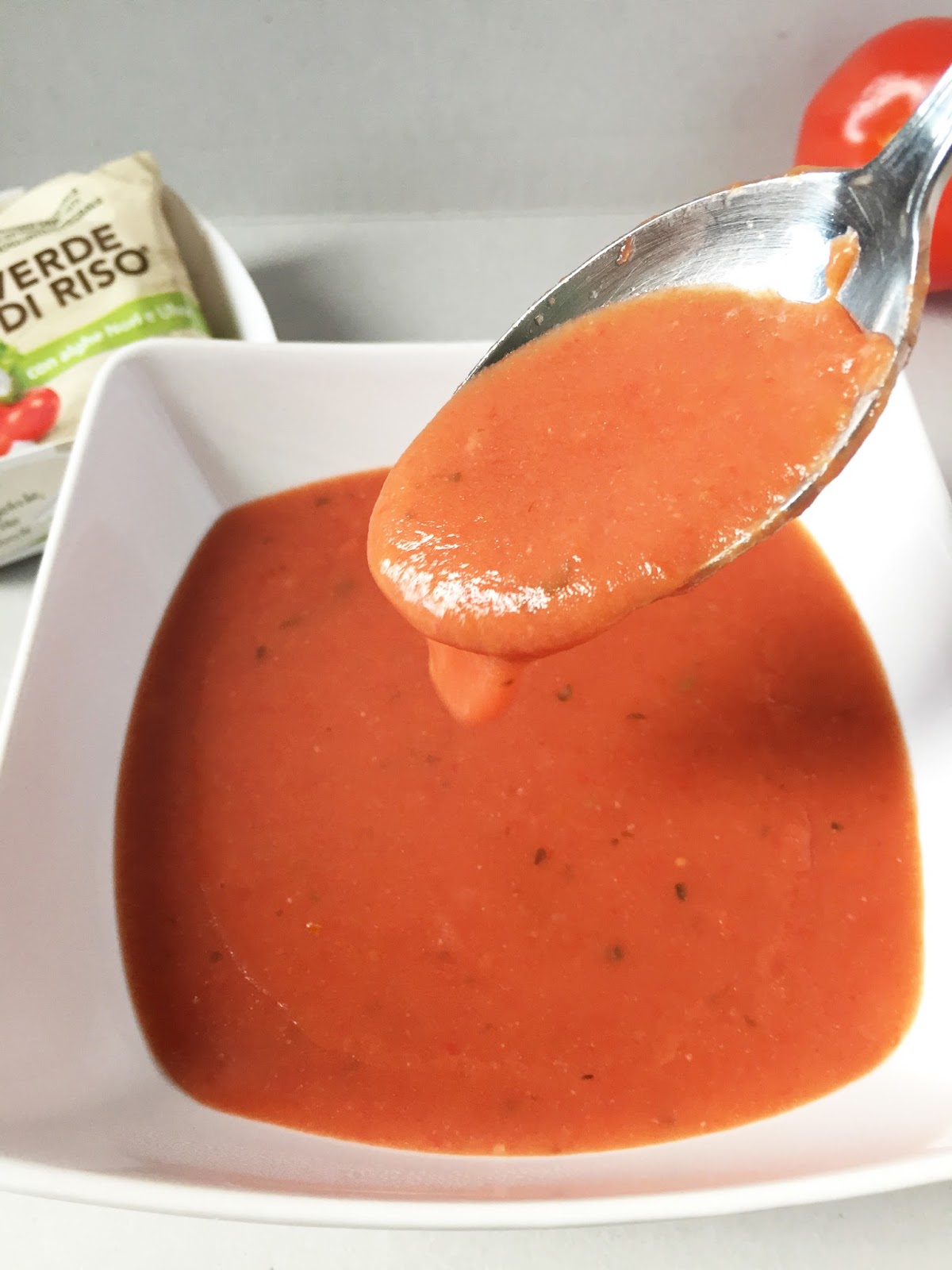 Inglourious Bananas Creamy Tomato Soup // Vellutata di pomodoro
