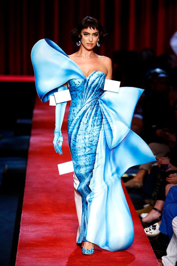 The Couture Touch Inspiring Paper Doll Fashions 1940's