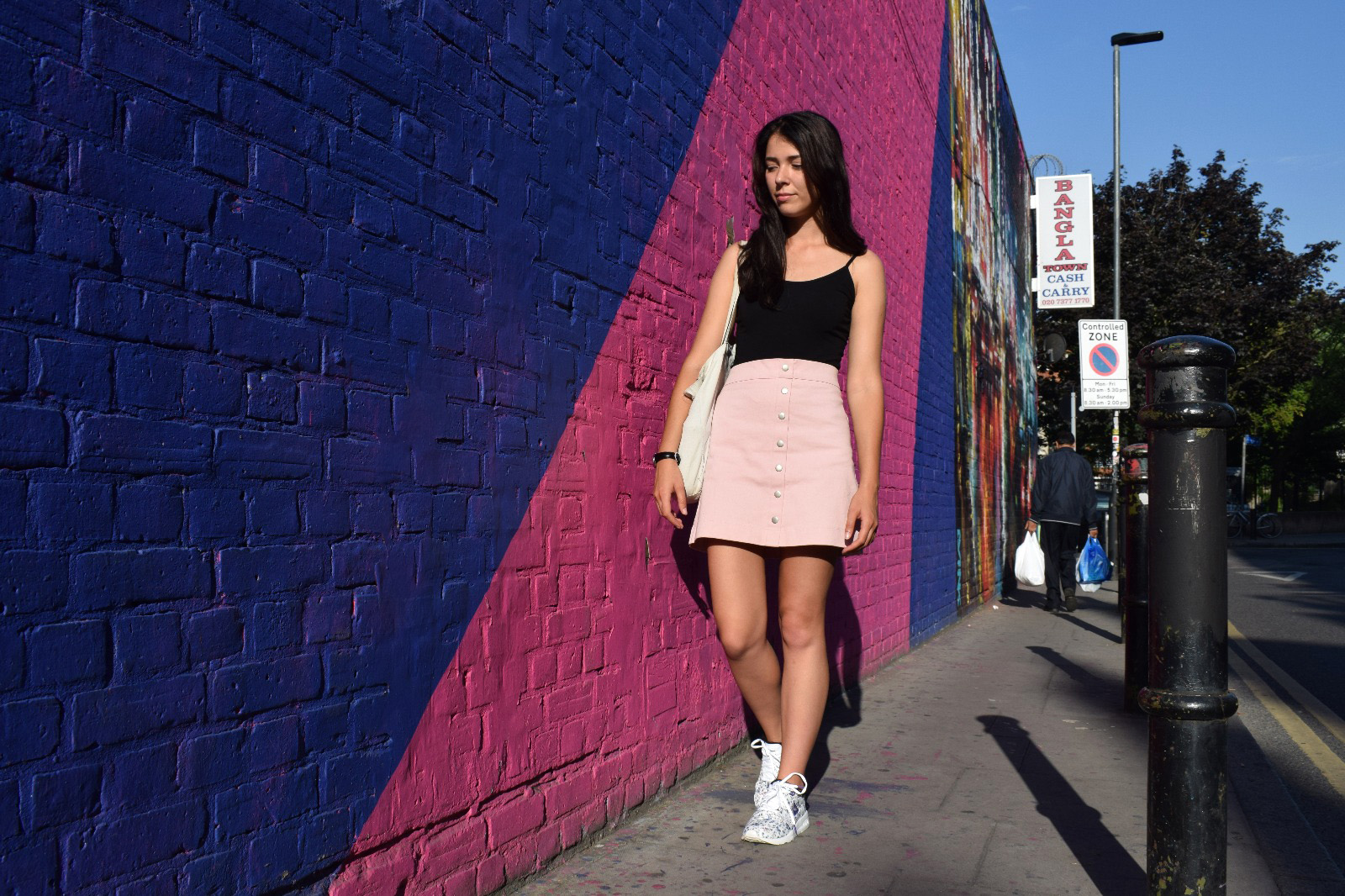 ootd, outfits, french blogger, london, shoreditch, east end, street art, Le coq sportif porcelaine,