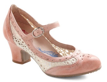 Sweet and Classic Elegant Lolita: The guide to comfortable Lolita shoes