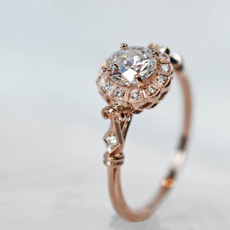 Should You Consider Giving Your Fiancée A Vintage Diamond Engagement Ring?