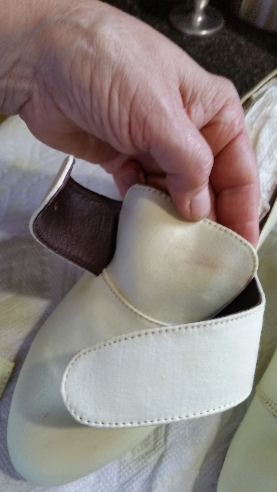 Crazy Cat Lady's Musings: American Duchess Shoes Upgrade. A tutorial