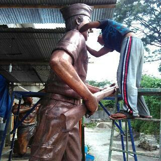 PEMESANAN PATUNG TEMBAGA, PEMESANAN PATUNG KUNINGAN, PATUNG PAHLAWAN, PATUNG TANGAN, PATUNG PERJUANGAN, PATUNG KUDA, PATUNG HEWAN, PATUNG PERJUANGAN, TUGU PATUNG