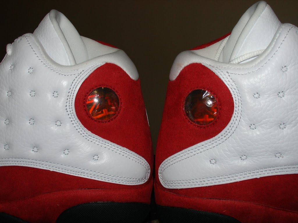 13s red