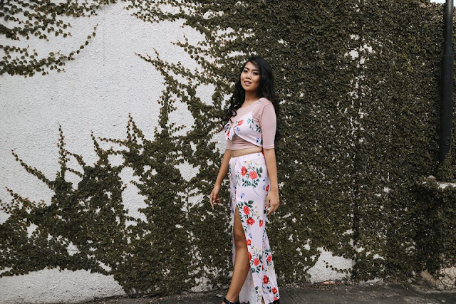 http://www.zaful.com/floral-crop-cami-top-with-side-slit-pants-p_277984.html?lkid=24074