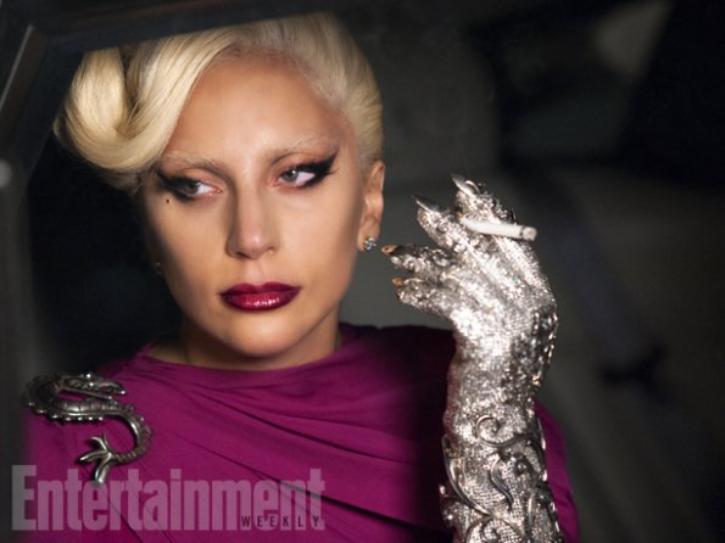 American Horror Story - Checking In (Season Premiere) - Review: "Room 64"