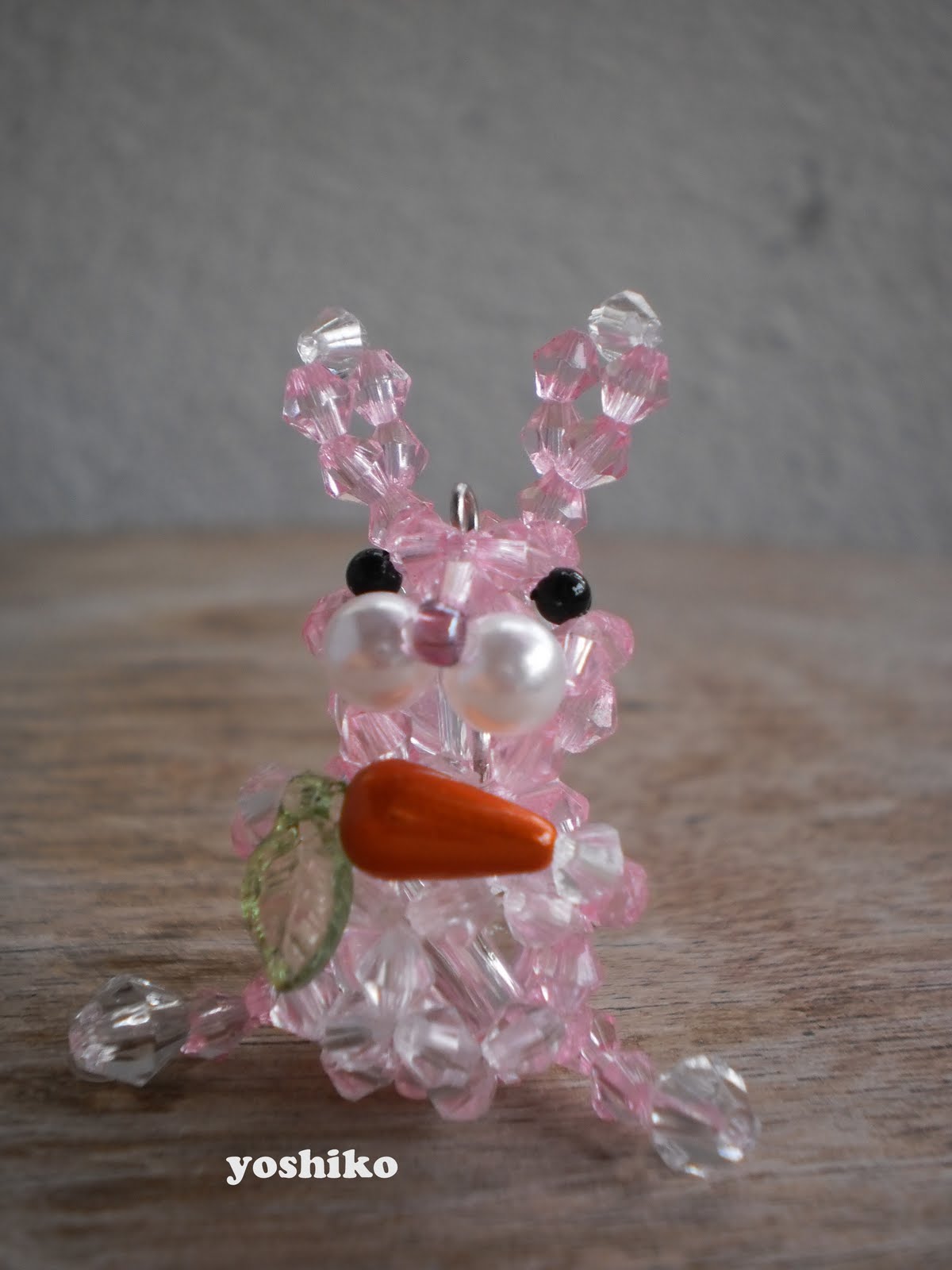 Sumire's World of Beads and Crafts すみれ手芸 ビーズと手芸な生活 ダイソーのビーズキット ウサギ