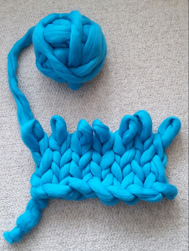Make gorgeous squishy hand knitting with epic extreme unspun merino wool!