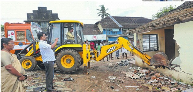 സൗത്ത് ബീച്ചിലെ അനധികൃത കെട്ടിടം പൊളിച്ചുമാറ്റി