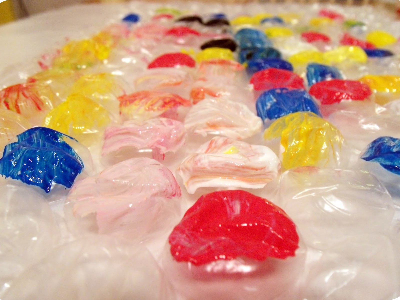 info-garderie: Imprimer avec du papier bulle