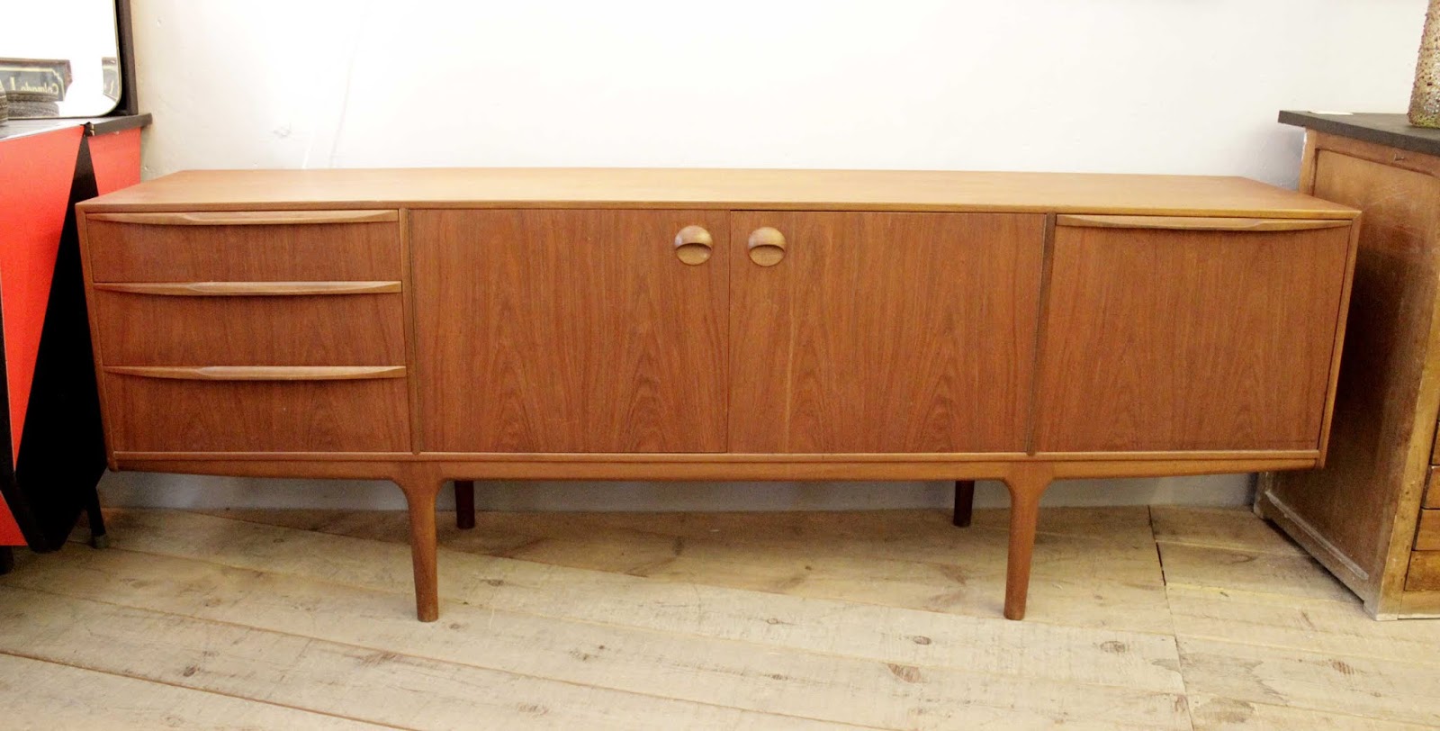 VINTAGE 4P. Tu tienda de muebles vintage en Madrid.