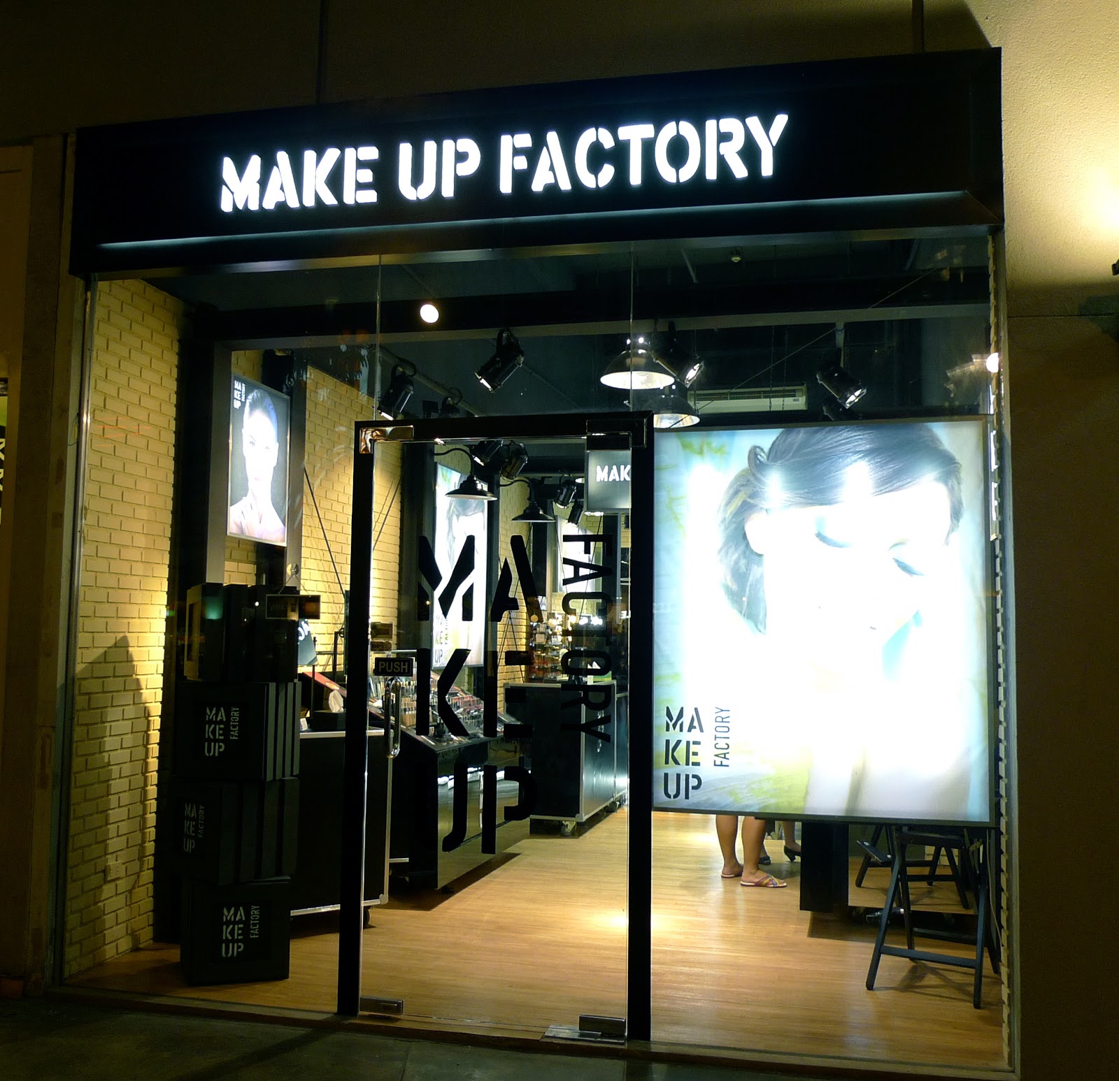 Make Up Factory Professional Beauty Within Reach