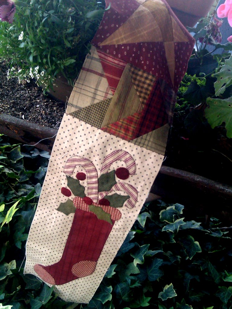 Fat Quarters Quilt Shop Comfort & Joy Quilt Along Block {Four}