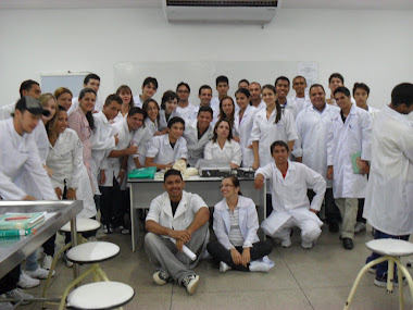305-1 - 1ª Turma de Odontologia da Faculdade Leão Sampaio