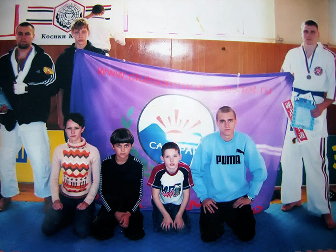 Показательные выступления по смешанным единоборствам