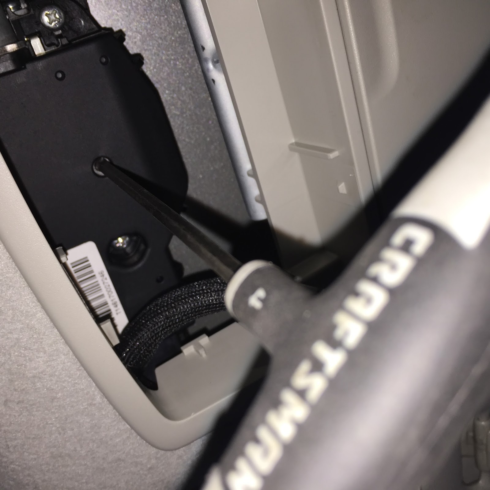 Notes To Self How to manually close your Mazda 3 Sun Roof in the event