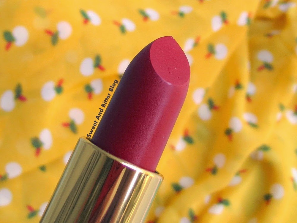 Revlon Retro Red 004 Superlustrous Lipstick