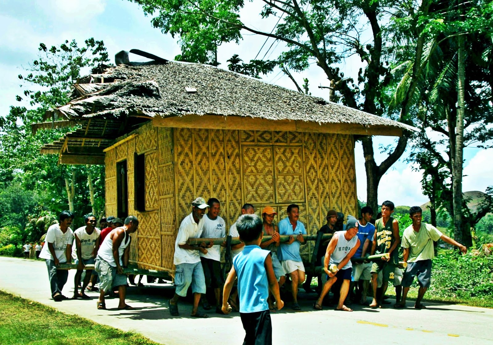 Bayanihan Ang Diwa Ng Pagtutulungan Sa Kultura Ng Pilipino Noypi Com Ph ...