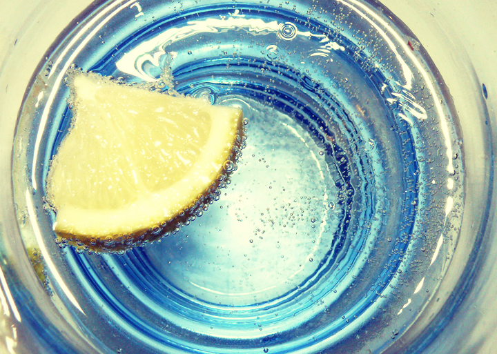 Beber agua antes de analisis de orina