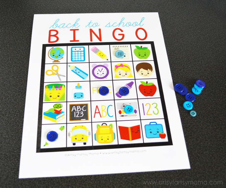 Free Printable Back to School Bingo at artsyfartsymama.com #school #freeprintable #printable #bingo