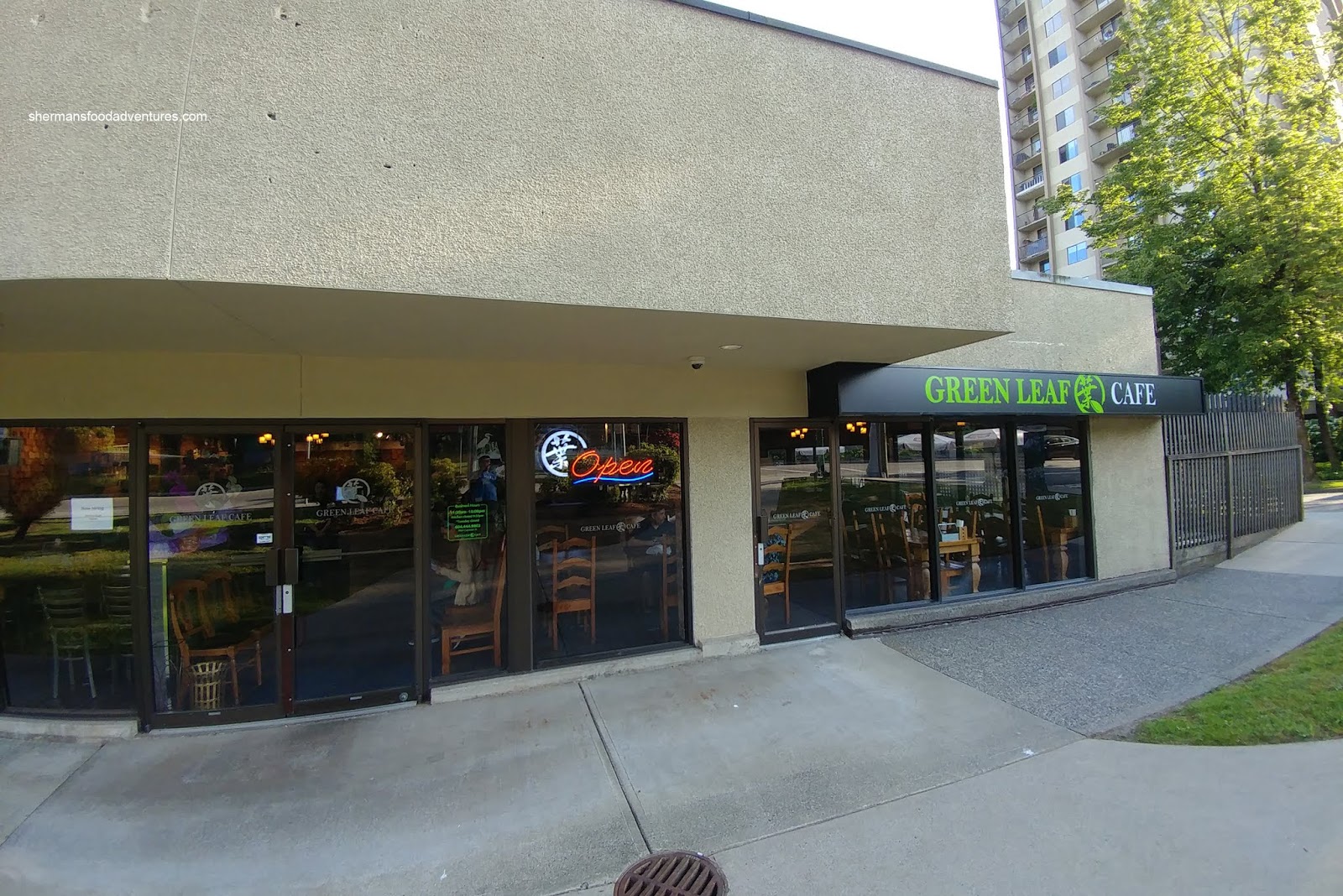 Sherman's Food Adventures Green Leaf Cafe (Burnaby)