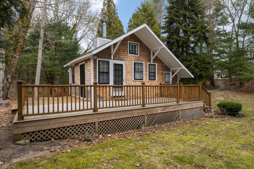TINY HOUSE TOWN: A 348 Sq Ft Barnstable Cottage TINY HOUSE TOWN: A 348 Sq Ft Barnstable Cottage