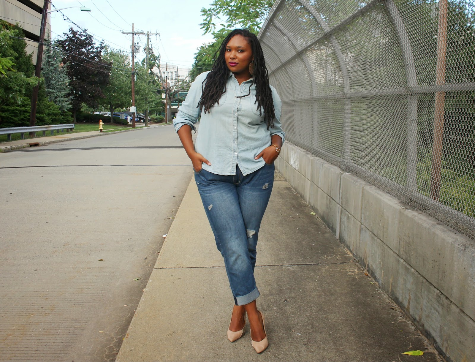 denim on denim, plus size boyfriend jeans