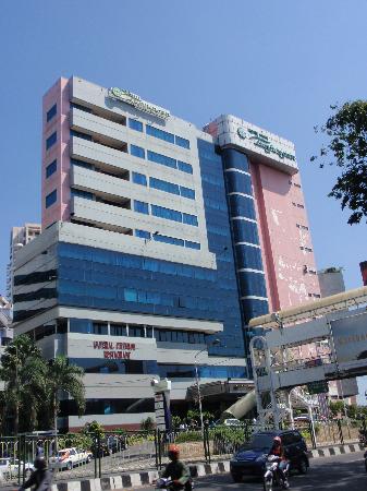 Info Hotel Surabaya: November 2011