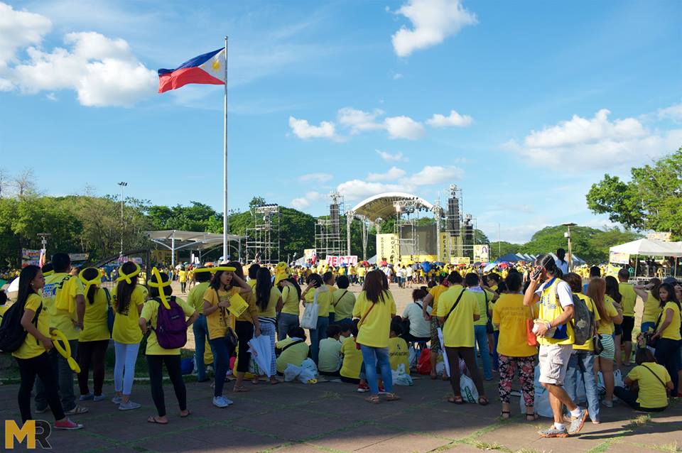 Mar Roxas grand rally Quezon Memorial Circle